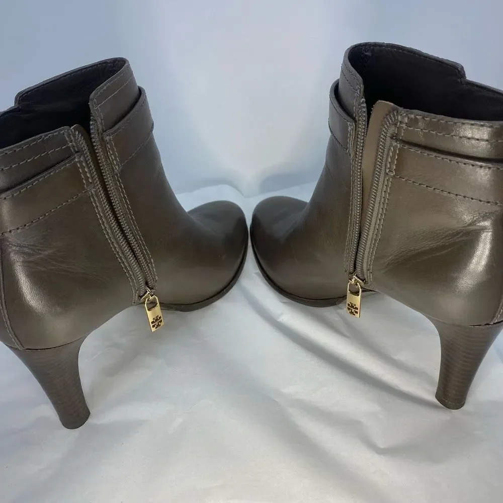🫒Tory Burch Olive Brown Leather Ankle Booties with Gold Logo